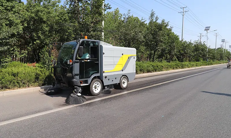 純電動(dòng)清掃車：讓城市清潔更高效、更環(huán)保